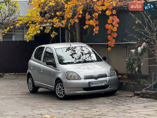 Сірий Тойота Яріс, об'ємом двигуна 1.3 л та пробігом 192 тис. км за 3500 $, фото 1 на Automoto.ua