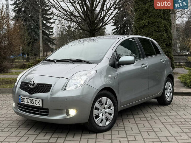 Сірий Тойота Яріс, об'ємом двигуна 1.4 л та пробігом 290 тис. км за 5999 $, фото 1 на Automoto.ua