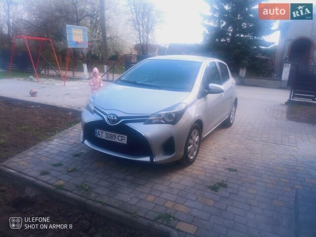 Серый Тойота Ярис, объемом двигателя 1.36 л и пробегом 252 тыс. км за 7100 $, фото 1 на Automoto.ua