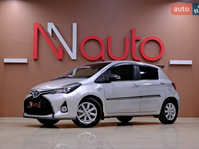 Сірий Тойота Яріс, об'ємом двигуна 1.5 л та пробігом 148 тис. км за 11900 $, фото 1 на Automoto.ua