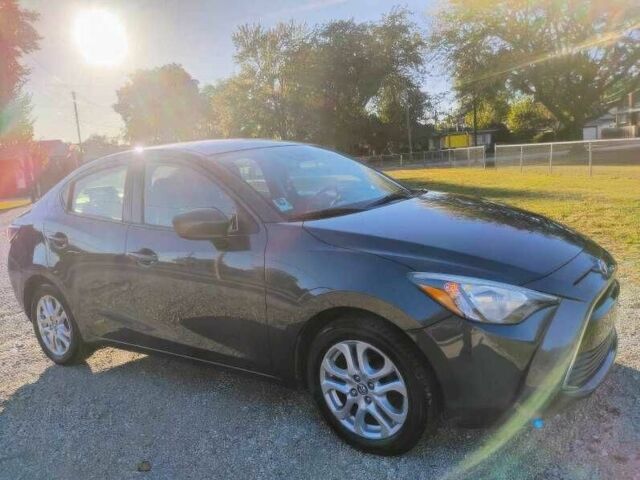 Серый Тойота Ярис, объемом двигателя 1.5 л и пробегом 88 тыс. км за 9500 $, фото 1 на Automoto.ua