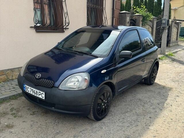 Синий Тойота Ярис, объемом двигателя 1 л и пробегом 307 тыс. км за 1899 $, фото 1 на Automoto.ua