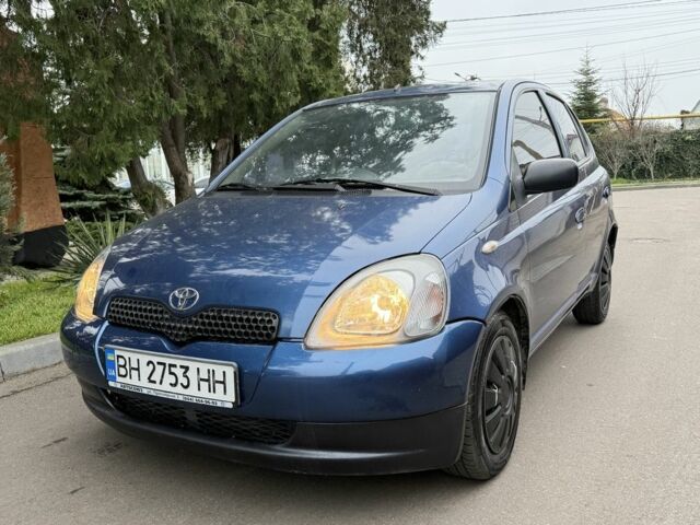 Синий Тойота Ярис, объемом двигателя 1 л и пробегом 180 тыс. км за 2300 $, фото 1 на Automoto.ua