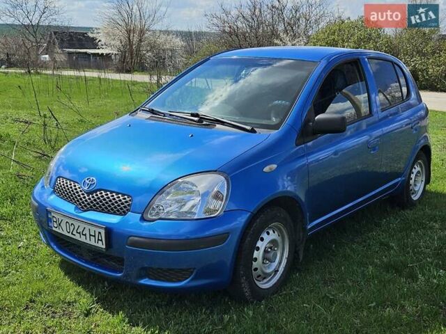 Синій Тойота Яріс, об'ємом двигуна 1 л та пробігом 208 тис. км за 4400 $, фото 1 на Automoto.ua