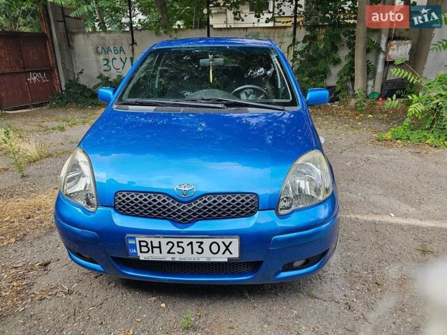 Синій Тойота Яріс, об'ємом двигуна 1.3 л та пробігом 128 тис. км за 4600 $, фото 1 на Automoto.ua
