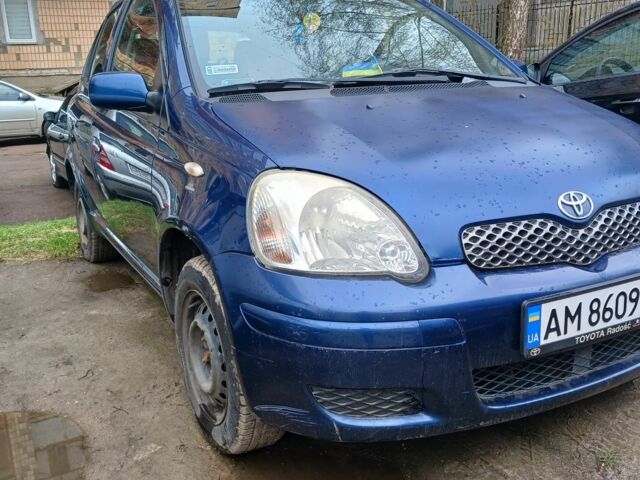 Синий Тойота Ярис, объемом двигателя 1 л и пробегом 234 тыс. км за 2806 $, фото 1 на Automoto.ua