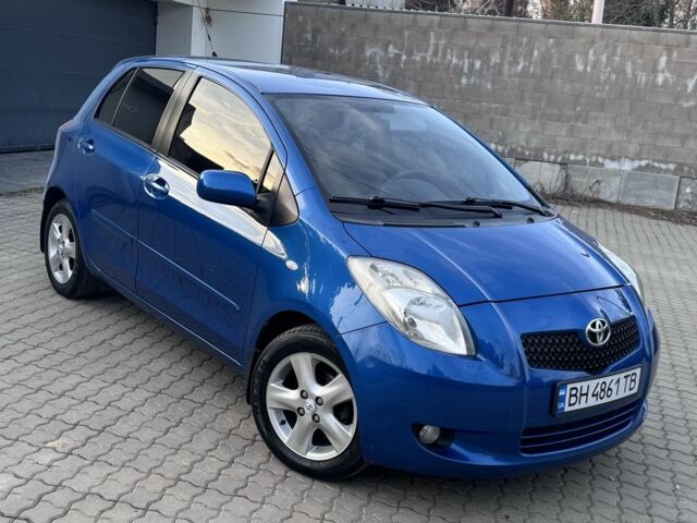 Синий Тойота Ярис, объемом двигателя 1.3 л и пробегом 185 тыс. км за 5900 $, фото 1 на Automoto.ua