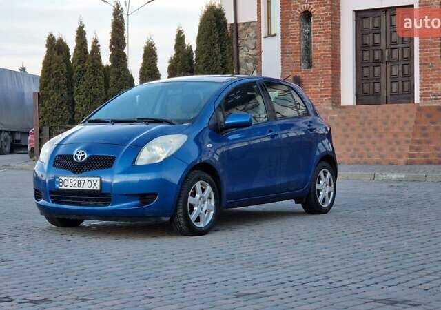 Синий Тойота Ярис, объемом двигателя 1 л и пробегом 291 тыс. км за 3999 $, фото 1 на Automoto.ua