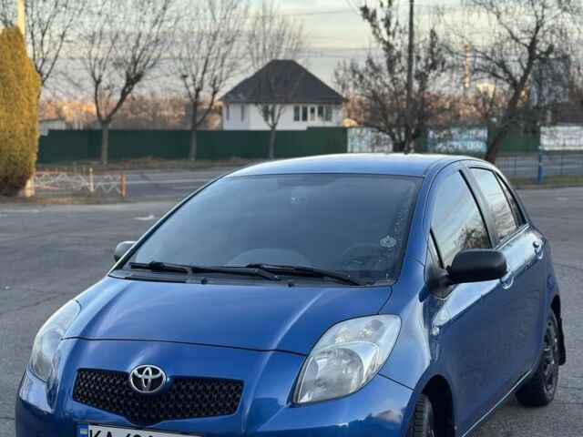 Синій Тойота Яріс, об'ємом двигуна 1.3 л та пробігом 160 тис. км за 6100 $, фото 1 на Automoto.ua