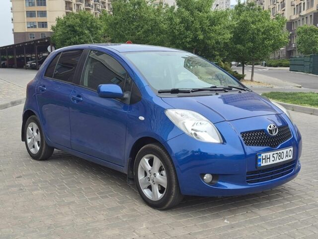 Синий Тойота Ярис, объемом двигателя 0 л и пробегом 178 тыс. км за 6500 $, фото 1 на Automoto.ua