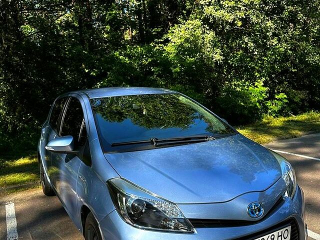 Синій Тойота Яріс, об'ємом двигуна 1.5 л та пробігом 160 тис. км за 11500 $, фото 1 на Automoto.ua