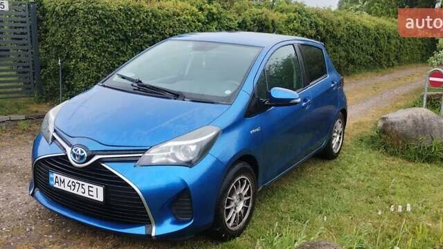 Синій Тойота Яріс, об'ємом двигуна 1.5 л та пробігом 227 тис. км за 11300 $, фото 1 на Automoto.ua