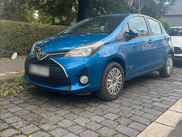 Синій Тойота Яріс, об'ємом двигуна 1.33 л та пробігом 113 тис. км за 10500 $, фото 1 на Automoto.ua