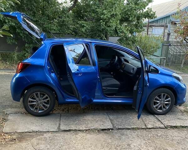 Тойота Яріс 2016 у Никополе на Automoto.ua Синій Тойота Яріс, об'ємом двигуна 1.36 л та пробігом 174 тис. км за 10500 $, фото 1 на Automoto.ua