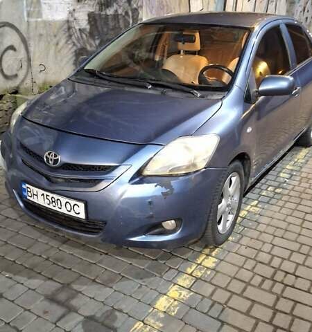 Синій Тойота Яріс, об'ємом двигуна 1.5 л та пробігом 240 тис. км за 5500 $, фото 1 на Automoto.ua