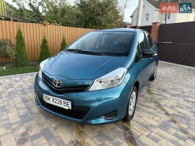 Зеленый Тойота Ярис, объемом двигателя 1 л и пробегом 60 тыс. км за 6200 $, фото 1 на Automoto.ua