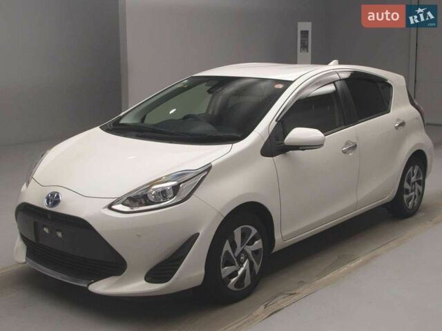 Білий Тойота Aqua, об'ємом двигуна 1.5 л та пробігом 111 тис. км за 12900 $, фото 1 на Automoto.ua