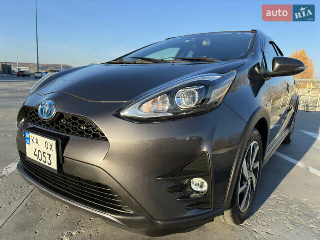 Сірий Тойота Aqua, об'ємом двигуна 1.5 л та пробігом 79 тис. км за 15300 $, фото 1 на Automoto.ua