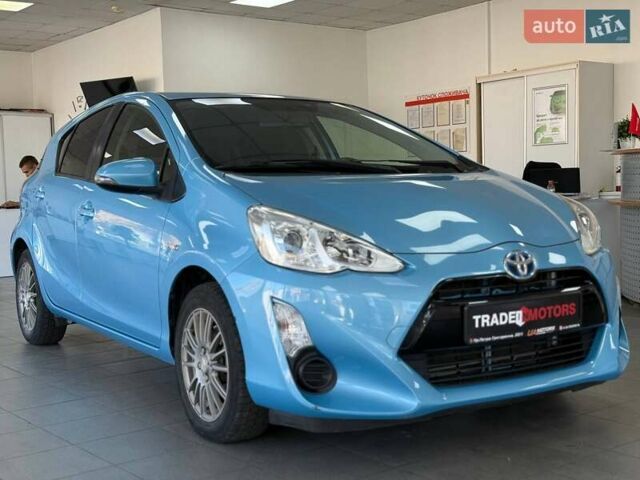 Синий Тойота Aqua, объемом двигателя 1.5 л и пробегом 84 тыс. км за 10790 $, фото 1 на Automoto.ua