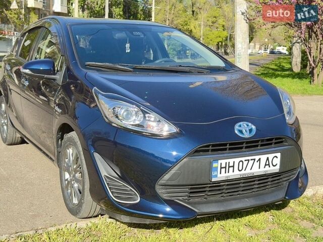 Синий Тойота Aqua, объемом двигателя 1.5 л и пробегом 95 тыс. км за 11300 $, фото 1 на Automoto.ua