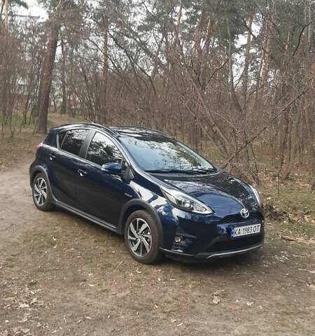 Синий Тойота Aqua, объемом двигателя 1.5 л и пробегом 63 тыс. км за 14700 $, фото 1 на Automoto.ua