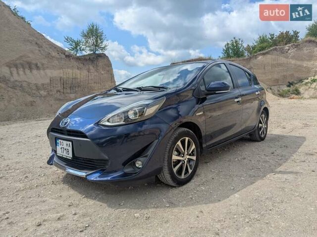 Синий Тойота Aqua, объемом двигателя 1.5 л и пробегом 101 тыс. км за 13650 $, фото 1 на Automoto.ua