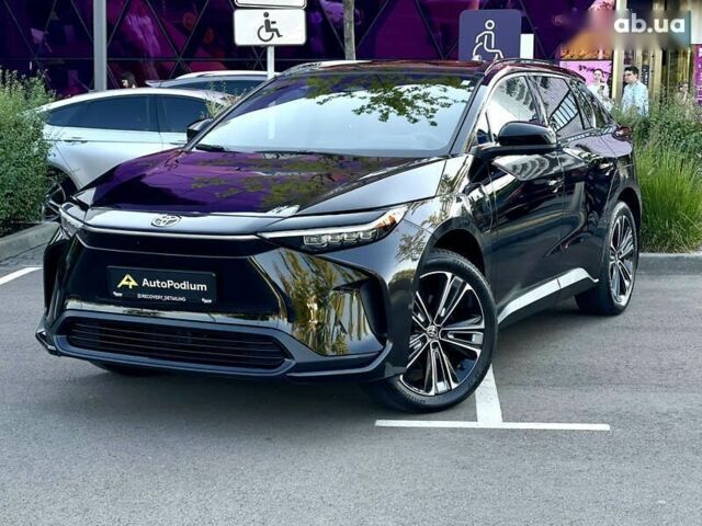 Тойота bZ, объемом двигателя 2.45 л и пробегом 19 тыс. км за 28999 $, фото 1 на Automoto.ua