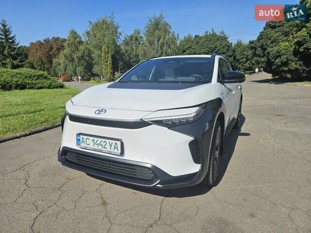 Білий Тойота bZ4X, об'ємом двигуна 0 л та пробігом 16 тис. км за 23900 $, фото 1 на Automoto.ua