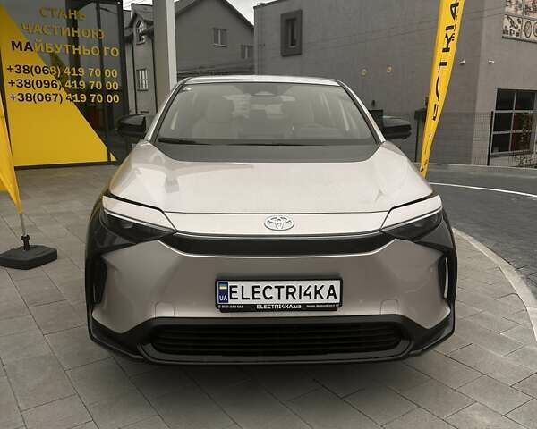 Бежевий Тойота bZ4X, об'ємом двигуна 0 л та пробігом 1 тис. км за 27500 $, фото 1 на Automoto.ua