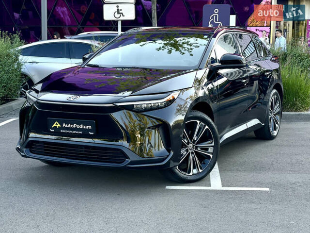 Черный Тойота bZ4X, объемом двигателя 0 л и пробегом 19 тыс. км за 29500 $, фото 1 на Automoto.ua