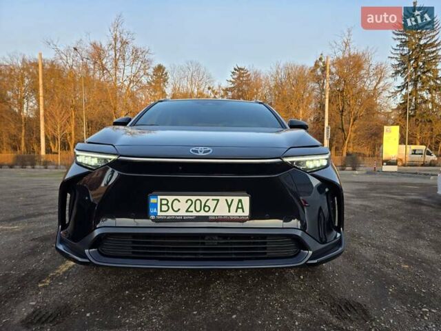 Чорний Тойота bZ4X, об'ємом двигуна 0 л та пробігом 10 тис. км за 29200 $, фото 1 на Automoto.ua