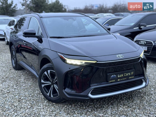 Черный Тойота bZ4X, объемом двигателя 0 л и пробегом 249 тыс. км за 24900 $, фото 1 на Automoto.ua