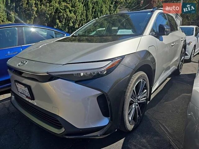Сірий Тойота bZ4X, об'ємом двигуна 0 л та пробігом 70 тис. км за 22000 $, фото 1 на Automoto.ua