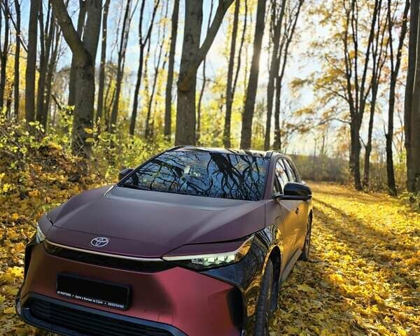Серый Тойота bZ4X, объемом двигателя 0 л и пробегом 33 тыс. км за 26000 $, фото 1 на Automoto.ua