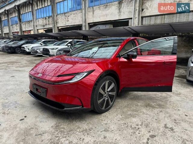 Тойота bZ5 2025 у Києві на Automoto.ua Червоний Тойота bZ5, об'ємом двигуна 0 л та пробігом 1 тис. км за 29999 $, фото 1 на Automoto.ua