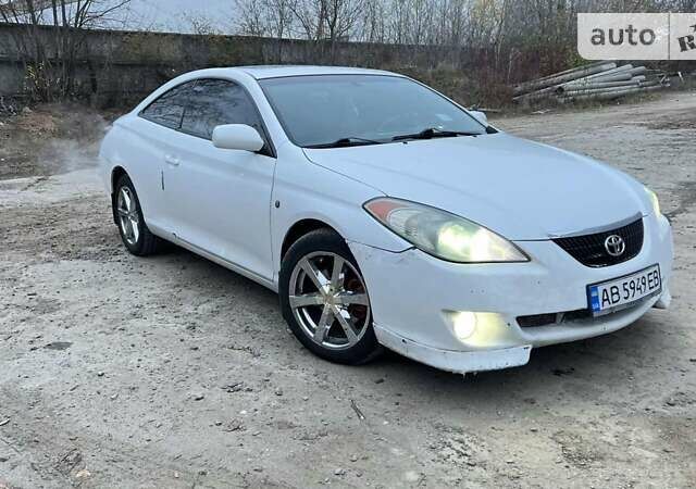 Белый Тойота Camry Solara, объемом двигателя 3.3 л и пробегом 270 тыс. км за 7400 $, фото 1 на Automoto.ua
