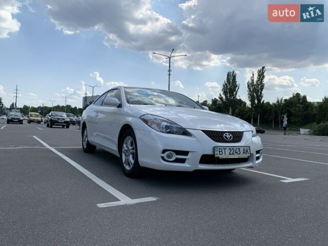 Белый Тойота Camry Solara, объемом двигателя 2.4 л и пробегом 48 тыс. км за 13500 $, фото 1 на Automoto.ua