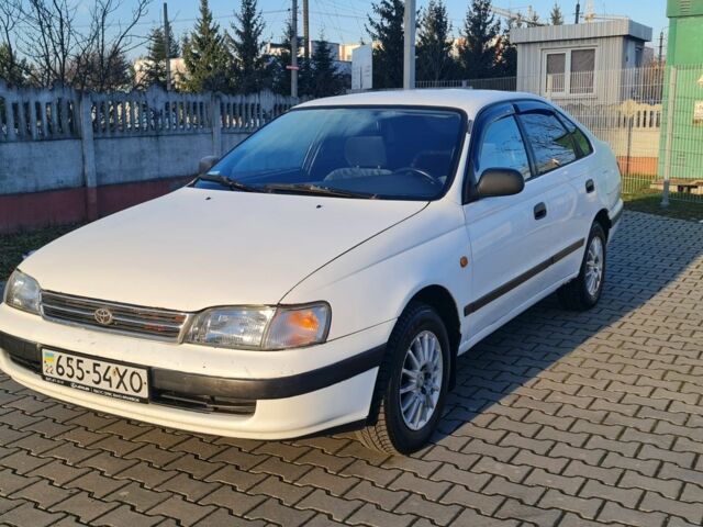 Белый Тойота Carina E, объемом двигателя 0 л и пробегом 310 тыс. км за 1300 $, фото 1 на Automoto.ua