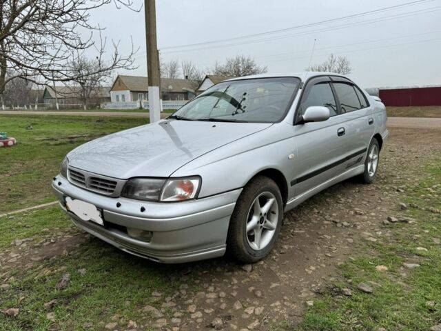 Серый Тойота Carina E, объемом двигателя 2 л и пробегом 250 тыс. км за 2200 $, фото 1 на Automoto.ua