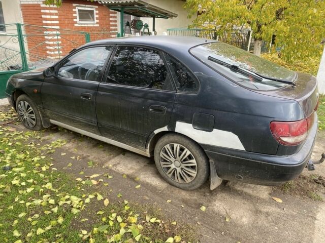 Синій Тойота Carina E, об'ємом двигуна 1.8 л та пробігом 624 тис. км за 1600 $, фото 1 на Automoto.ua