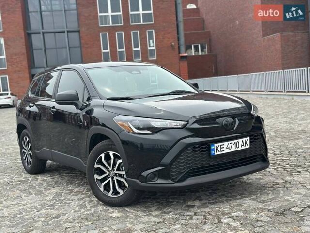 Черный Тойота Corolla Cross, объемом двигателя 2 л и пробегом 40 тыс. км за 29500 $, фото 1 на Automoto.ua