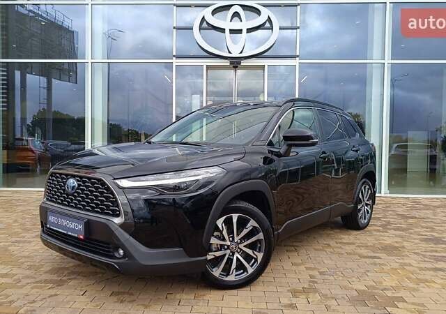 Черный Тойота Corolla Cross, объемом двигателя 2 л и пробегом 13 тыс. км за 38470 $, фото 1 на Automoto.ua