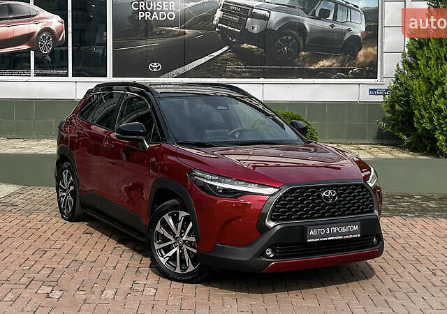Красный Тойота Corolla Cross, объемом двигателя 1.99 л и пробегом 1 тыс. км за 38907 $, фото 1 на Automoto.ua