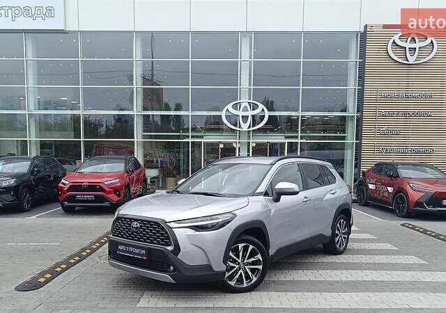 Серый Тойота Corolla Cross, объемом двигателя 2 л и пробегом 46 тыс. км за 33413 $, фото 1 на Automoto.ua