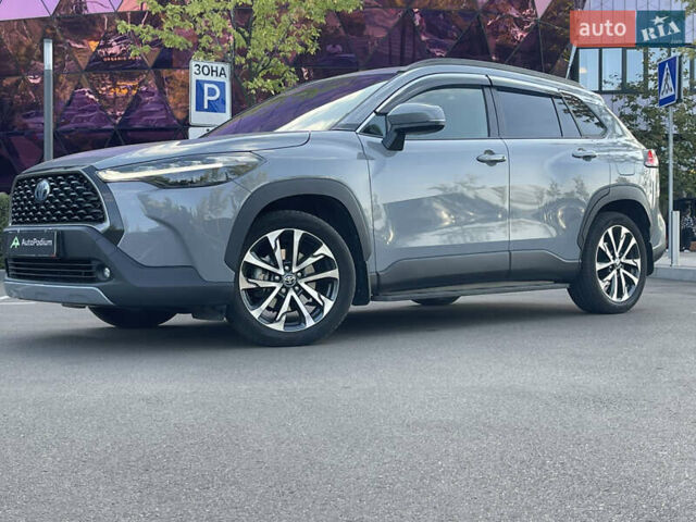 Серый Тойота Corolla Cross, объемом двигателя 1.99 л и пробегом 25 тыс. км за 33500 $, фото 1 на Automoto.ua