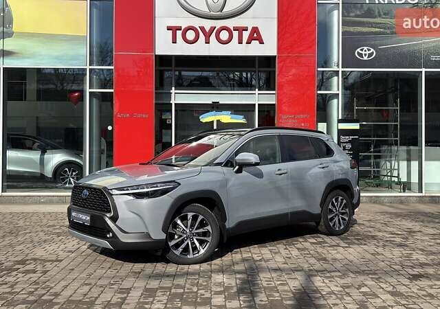 Серый Тойота Corolla Cross, объемом двигателя 1.99 л и пробегом 14 тыс. км за 36275 $, фото 1 на Automoto.ua