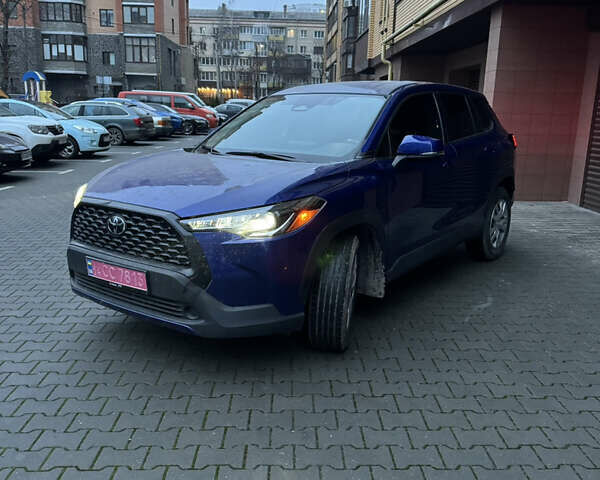 Синій Тойота Corolla Cross, об'ємом двигуна 2 л та пробігом 110 тис. км за 22500 $, фото 1 на Automoto.ua