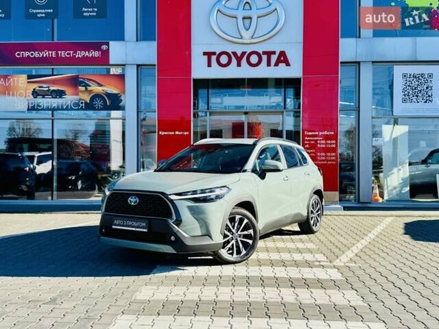 Зеленый Тойота Corolla Cross, объемом двигателя 2 л и пробегом 19 тыс. км за 36437 $, фото 1 на Automoto.ua