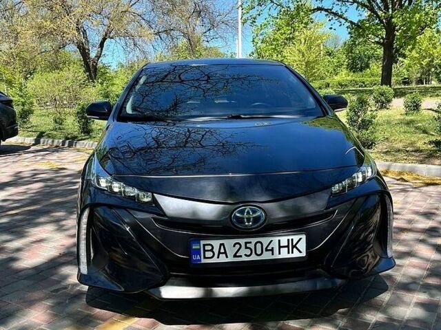 Чорний Тойота Prius Prime, об'ємом двигуна 1.8 л та пробігом 77 тис. км за 22500 $, фото 1 на Automoto.ua