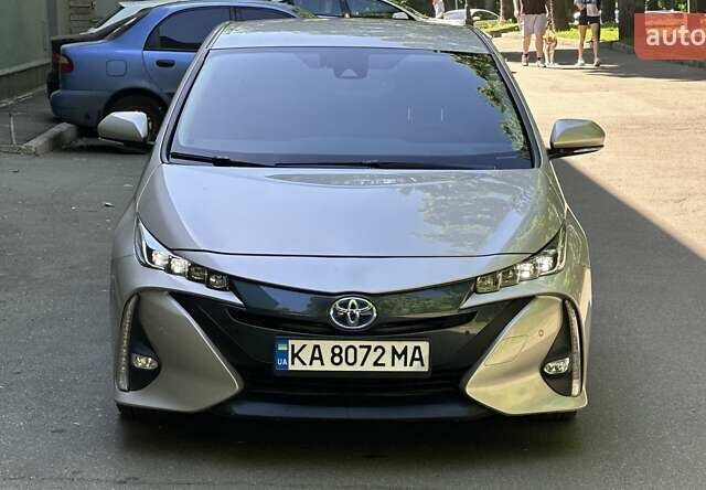 Сірий Тойота Prius Prime, об'ємом двигуна 1.8 л та пробігом 80 тис. км за 18200 $, фото 1 на Automoto.ua